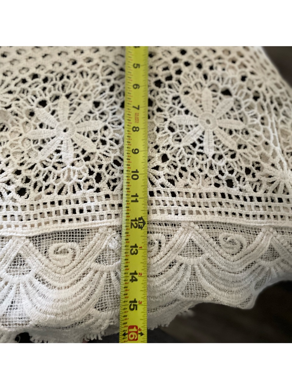 Cream Lace Top ~ Like New - Picture 7 of 7